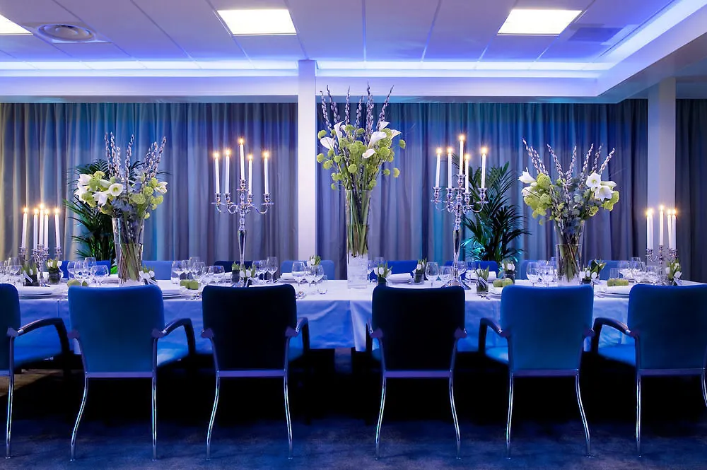 Hotell Holiday Inn Eindhoven Centre By Ihg