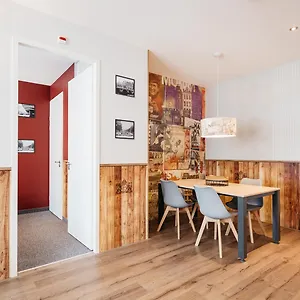 https://amsterdam-id-aparthotel.amsterdamhotelsnl.com