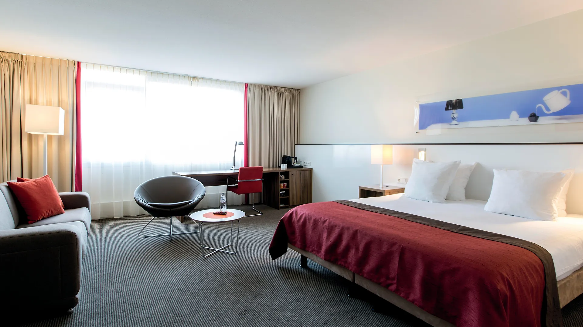 Holiday Inn Eindhoven Centre By Ihg Hotel