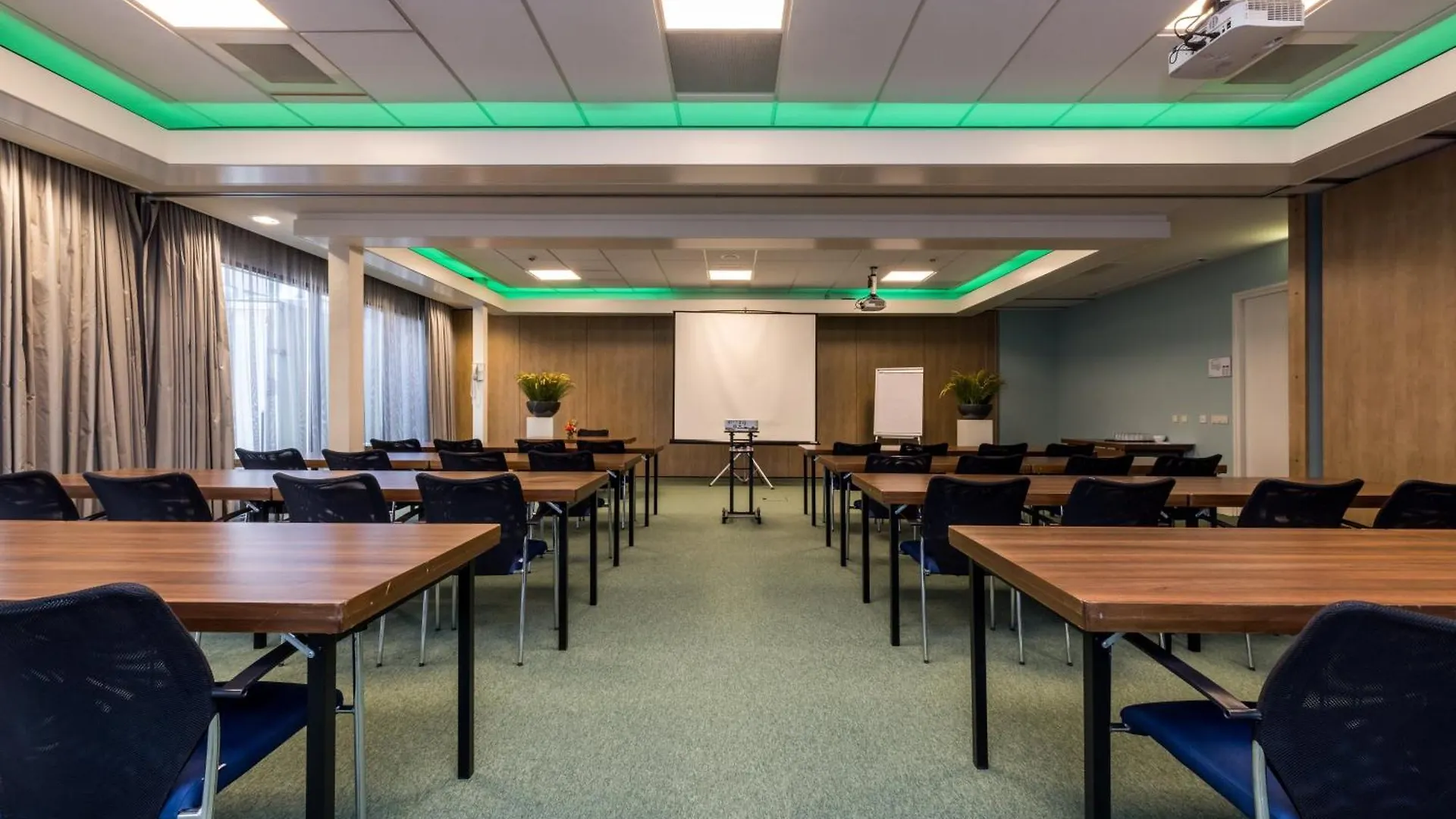 Hotel Holiday Inn Eindhoven Centre By Ihg